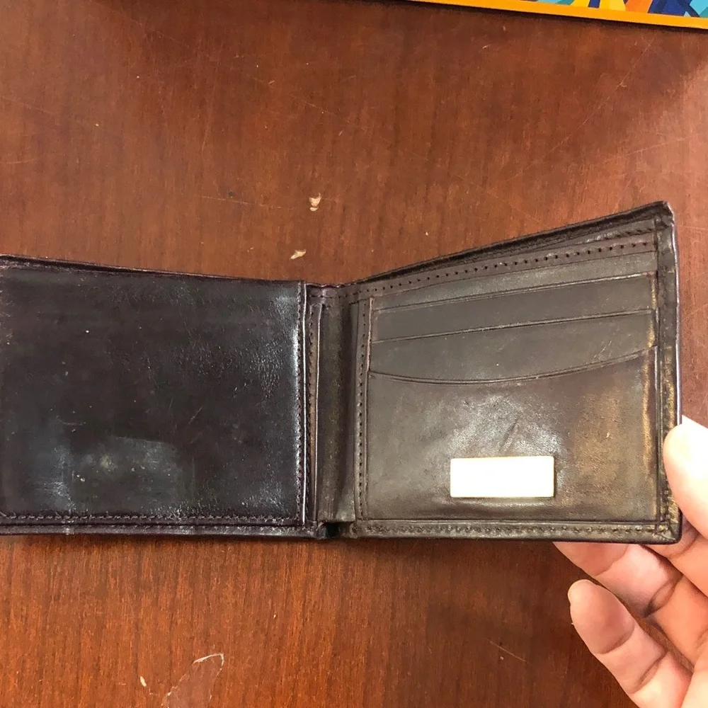 Yves Saint Laurent Men’s Dark Brown Billfold w/credit card slots